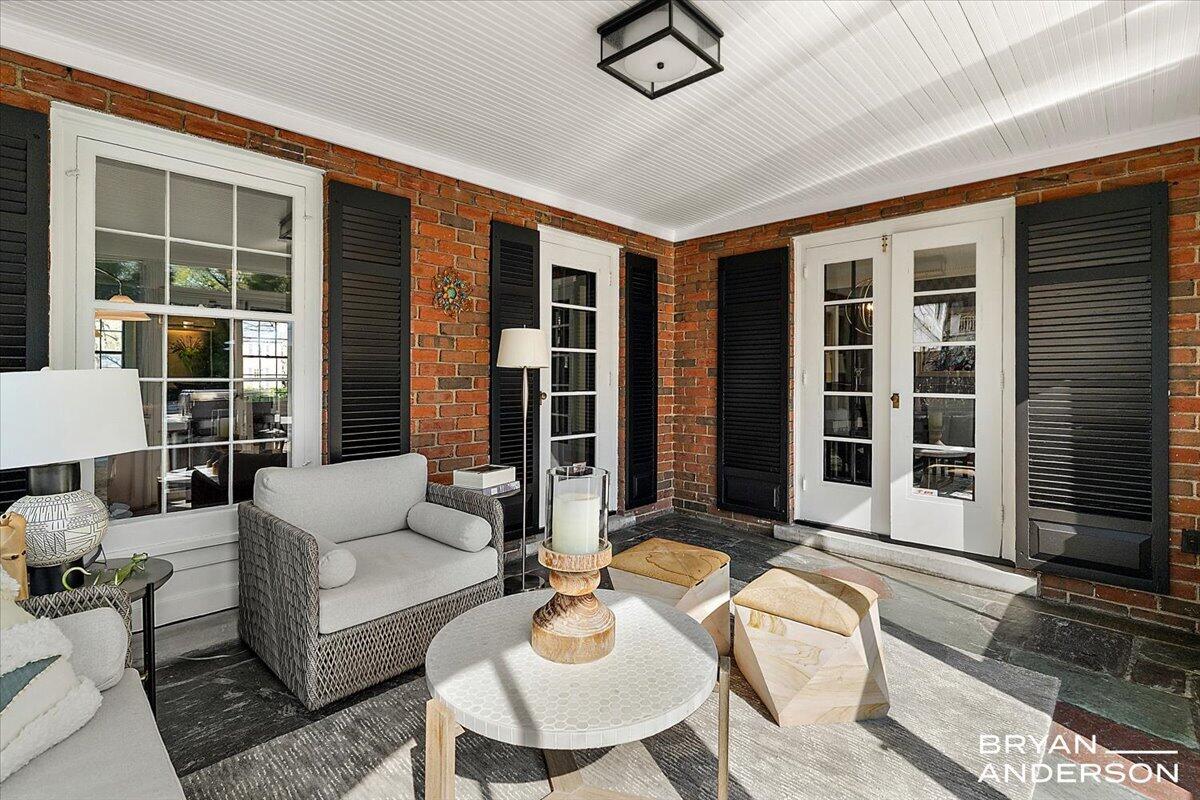 904 Plymouth Avenue, Grand Rapids, MI, 49506-6524