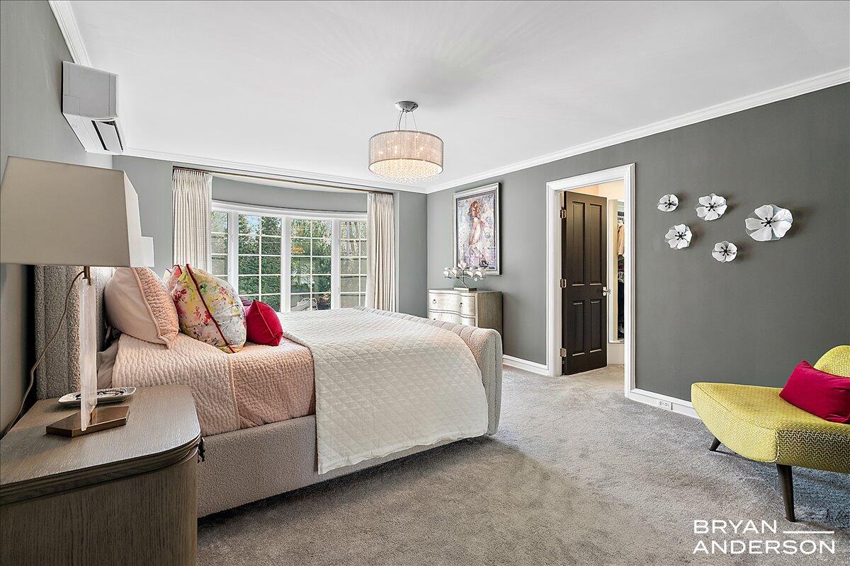 904 Plymouth Avenue, Grand Rapids, MI, 49506-6524