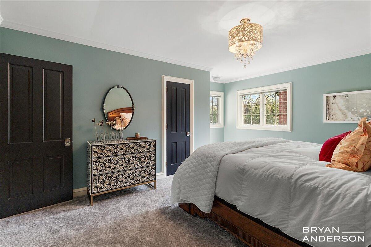 904 Plymouth Avenue, Grand Rapids, MI, 49506-6524