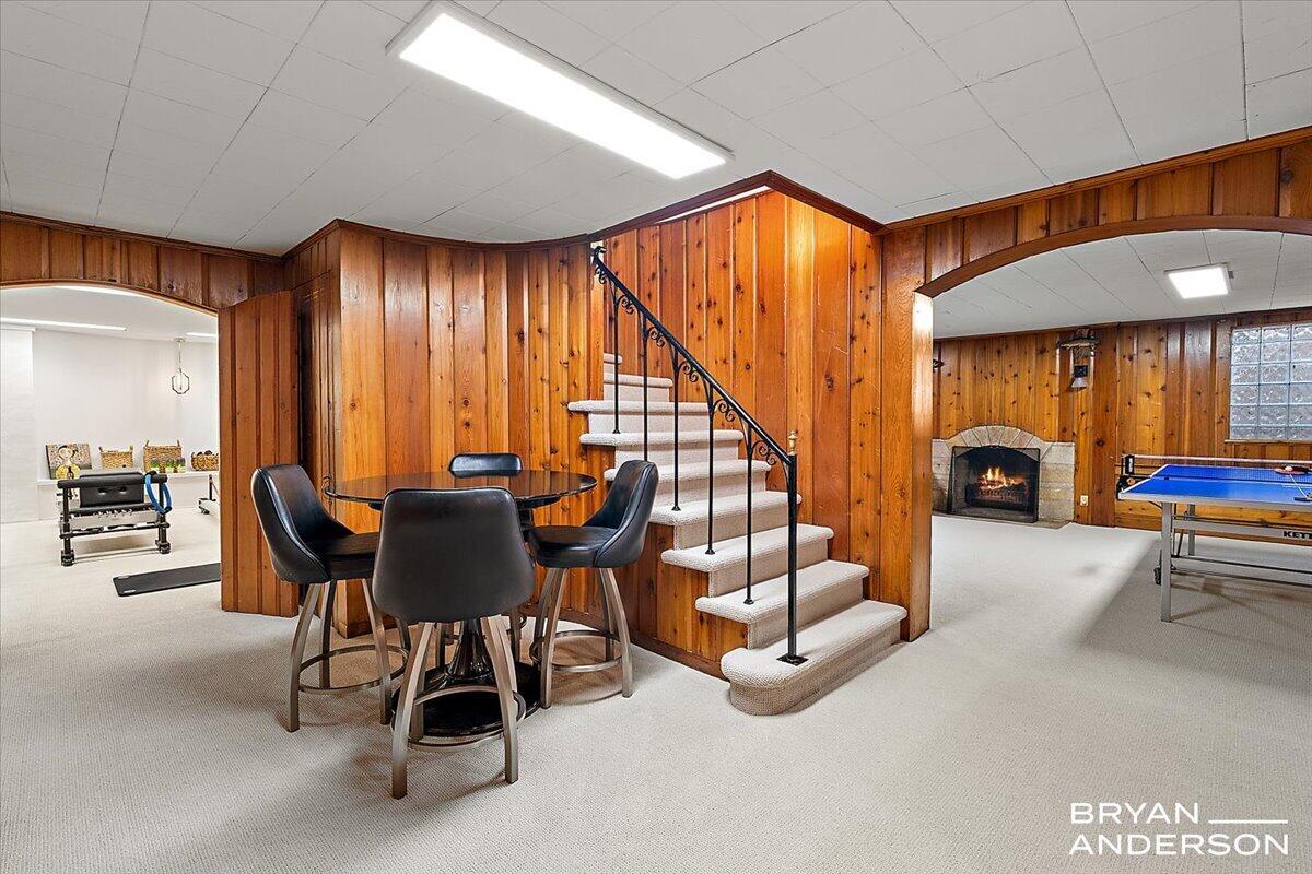 904 Plymouth Avenue, Grand Rapids, MI, 49506-6524