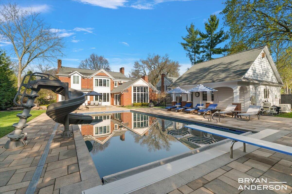 904 Plymouth Avenue, Grand Rapids, MI, 49506-6524