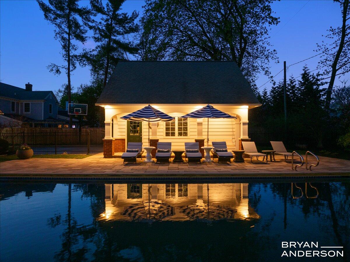 904 Plymouth Avenue, Grand Rapids, MI, 49506-6524