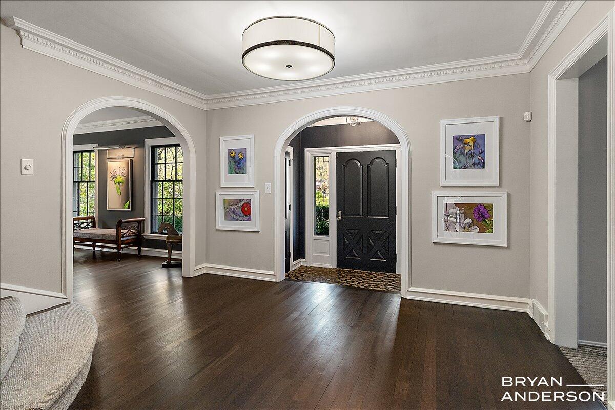 904 Plymouth Avenue, Grand Rapids, MI, 49506-6524