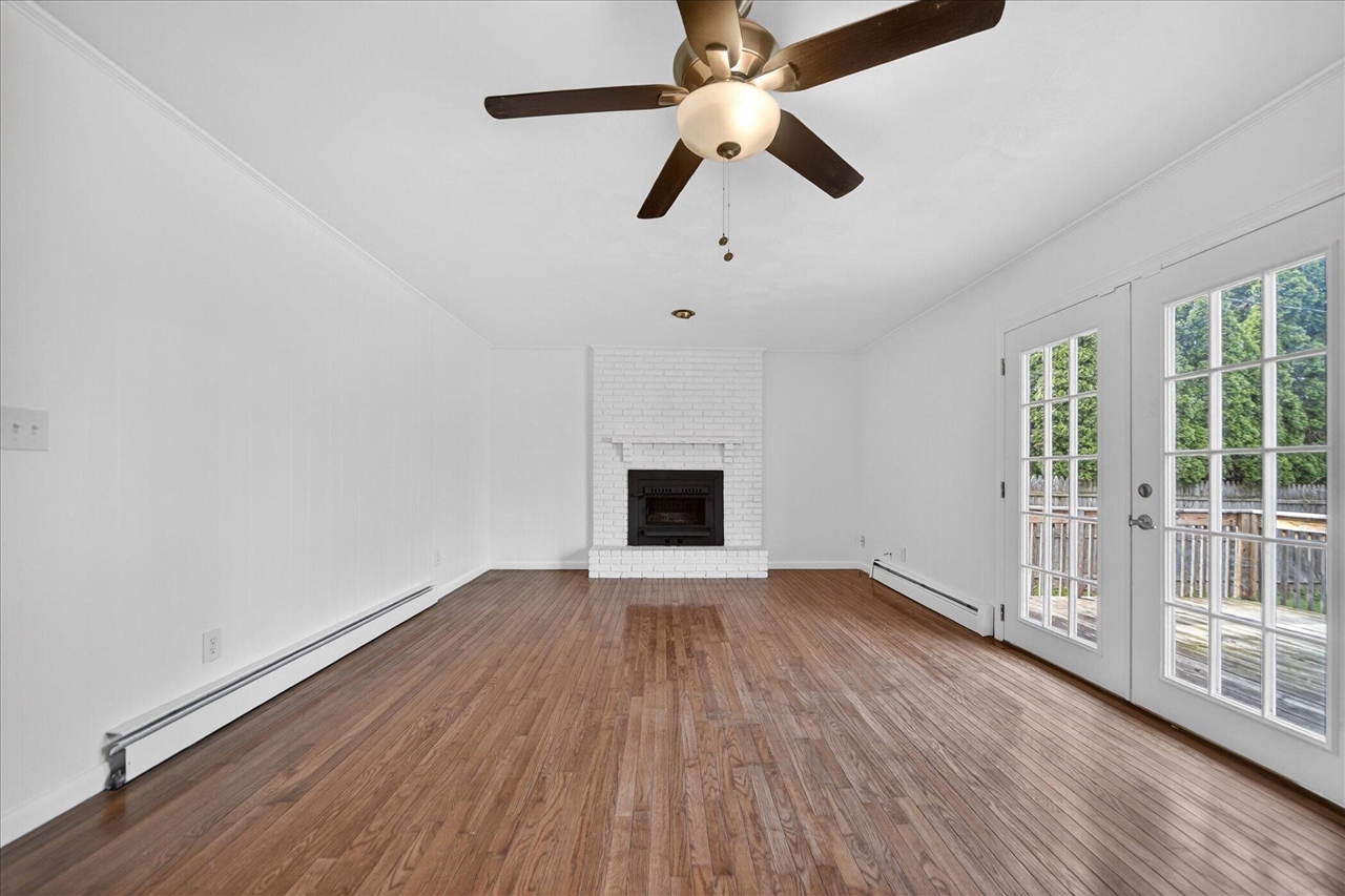210 Chanticleer Trail, Lansing, MI, 48917-3007