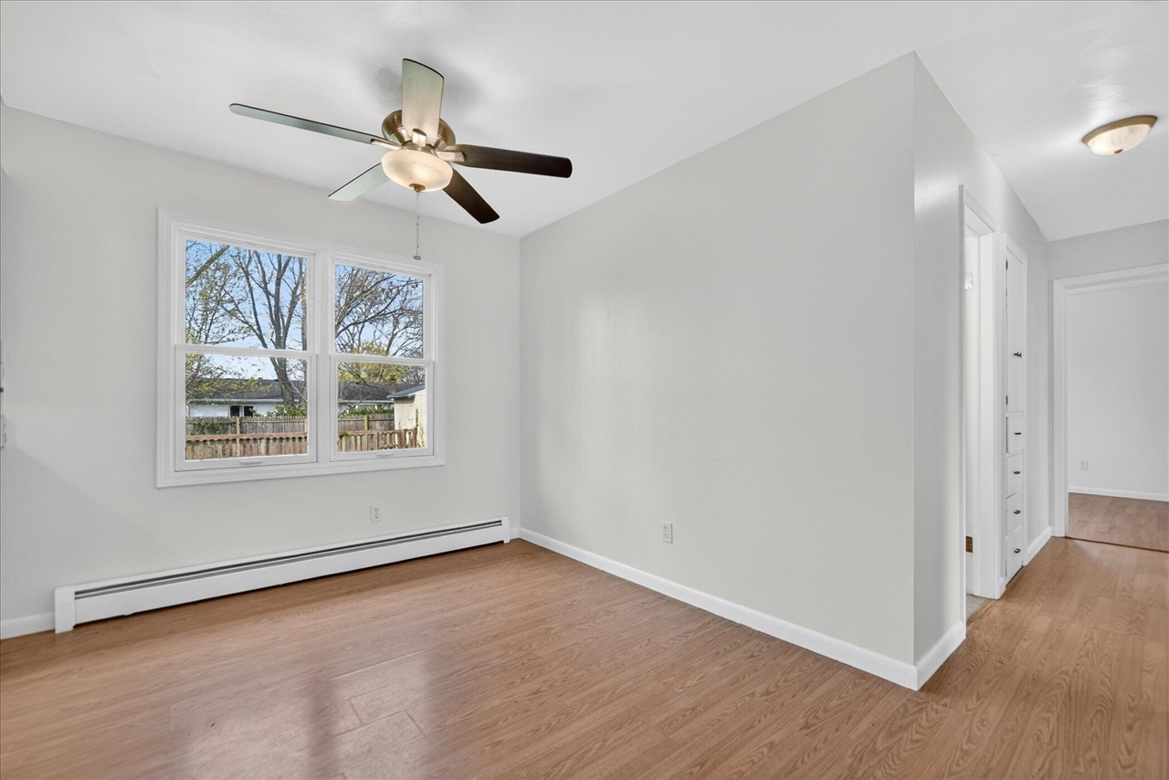 210 Chanticleer Trail, Lansing, MI, 48917-3007