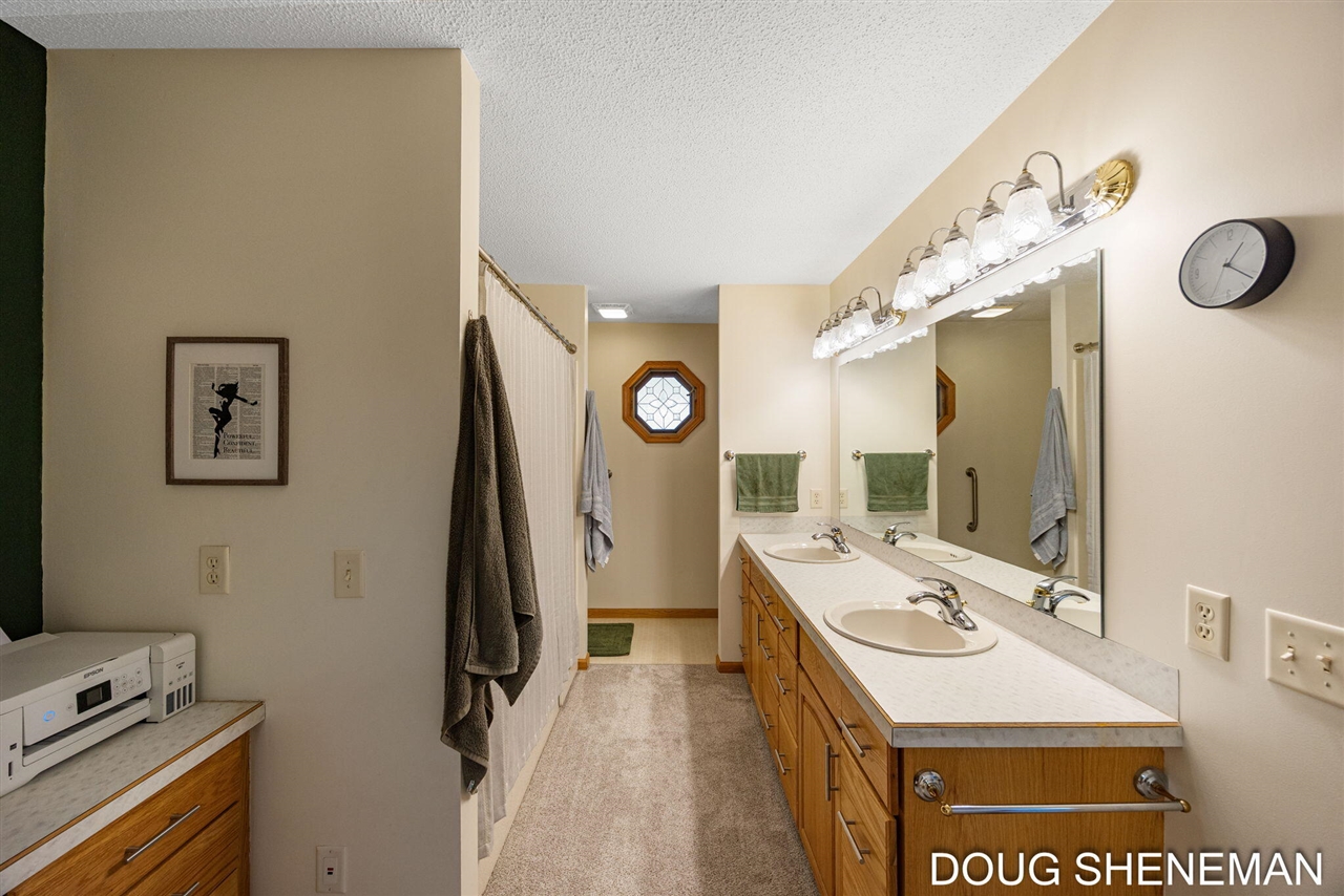 3455 Valley View Drive, Muskegon, MI, 49444-4063