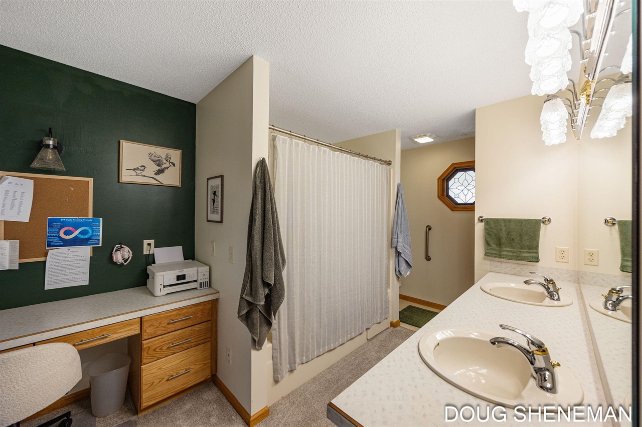 3455 Valley View Drive, Muskegon, MI, 49444-4063