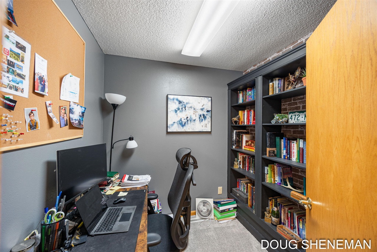 3455 Valley View Drive, Muskegon, MI, 49444-4063