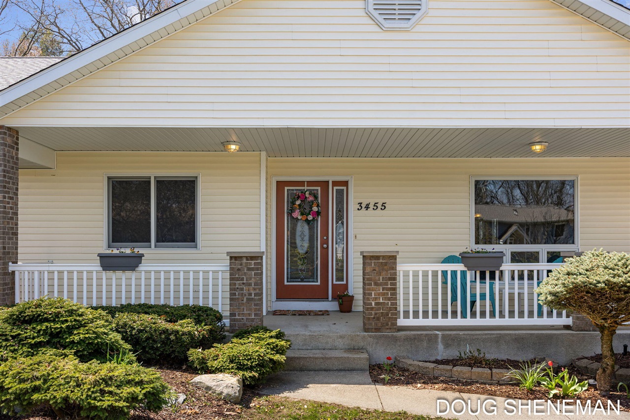 3455 Valley View Drive, Muskegon, MI, 49444-4063