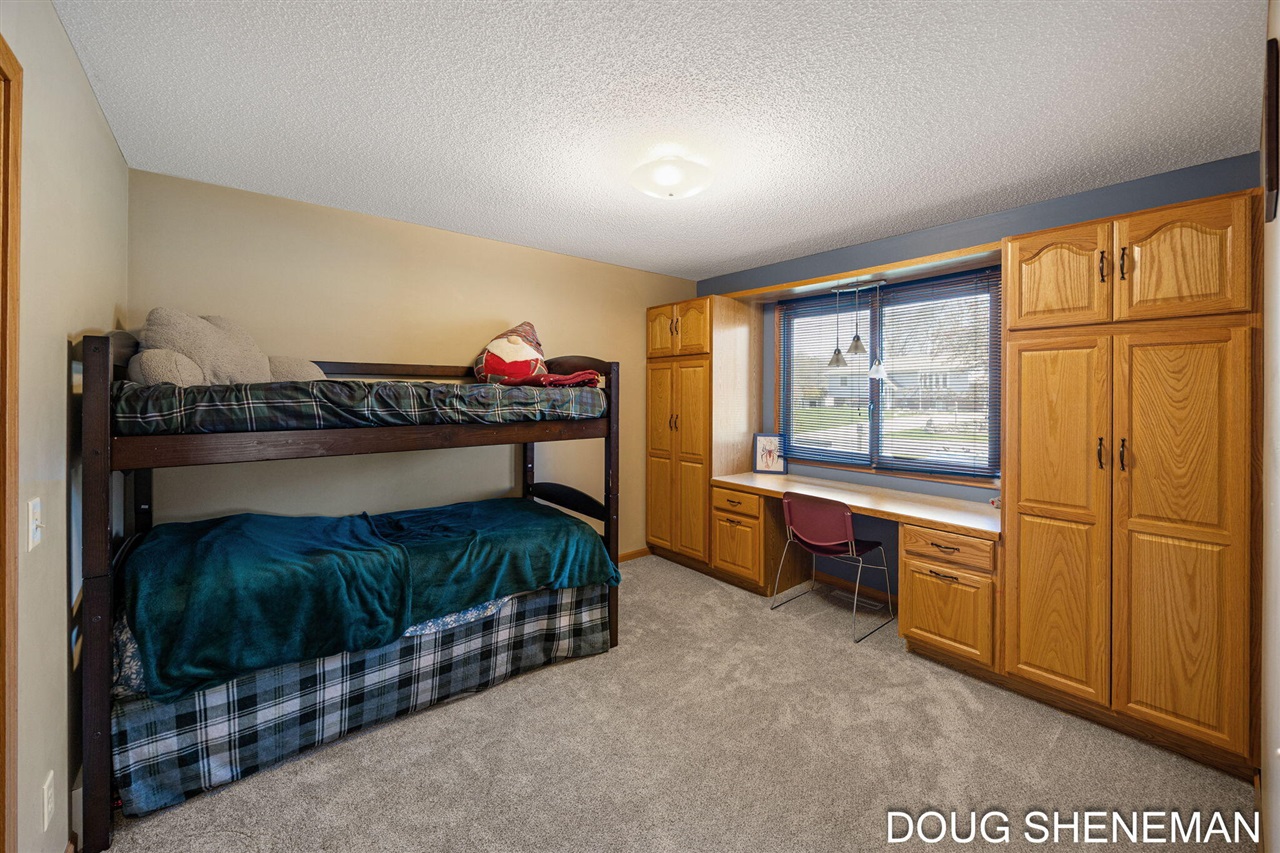 3455 Valley View Drive, Muskegon, MI, 49444-4063