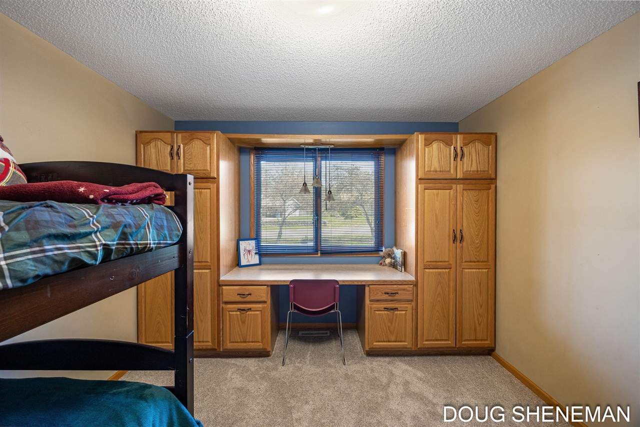 3455 Valley View Drive, Muskegon, MI, 49444-4063