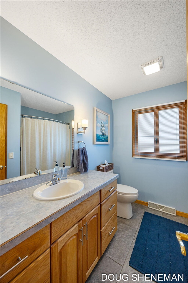 3455 Valley View Drive, Muskegon, MI, 49444-4063