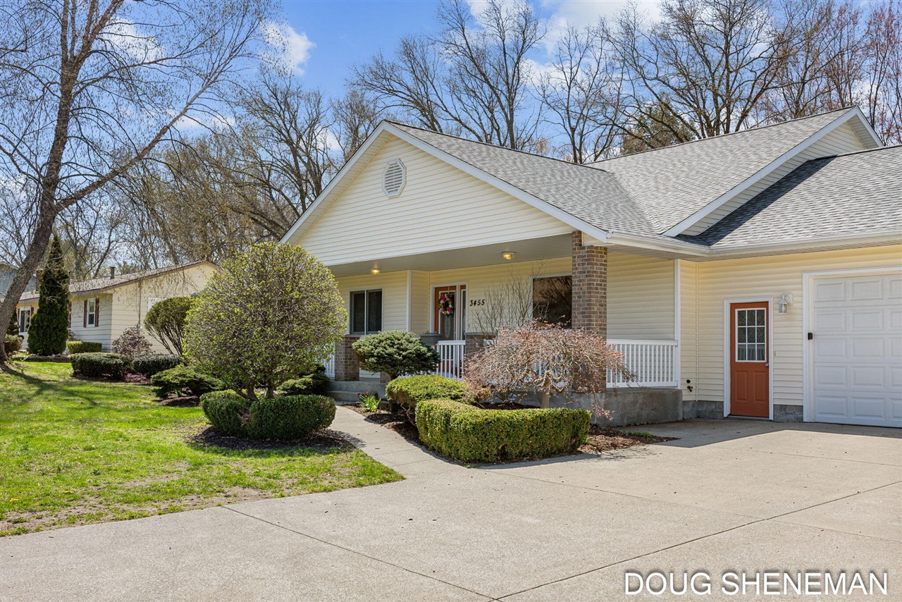 3455 Valley View Drive, Muskegon, MI, 49444-4063