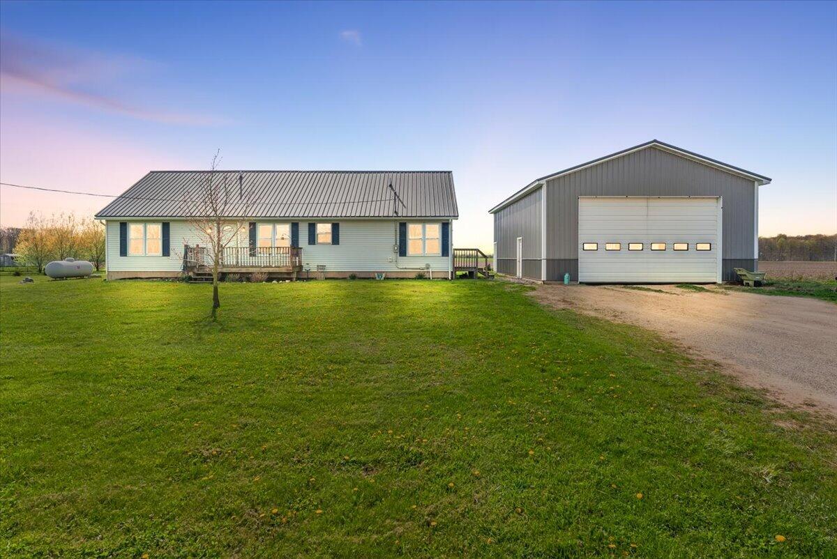 5186 Harwood Road, Ionia, MI, 48846-9423