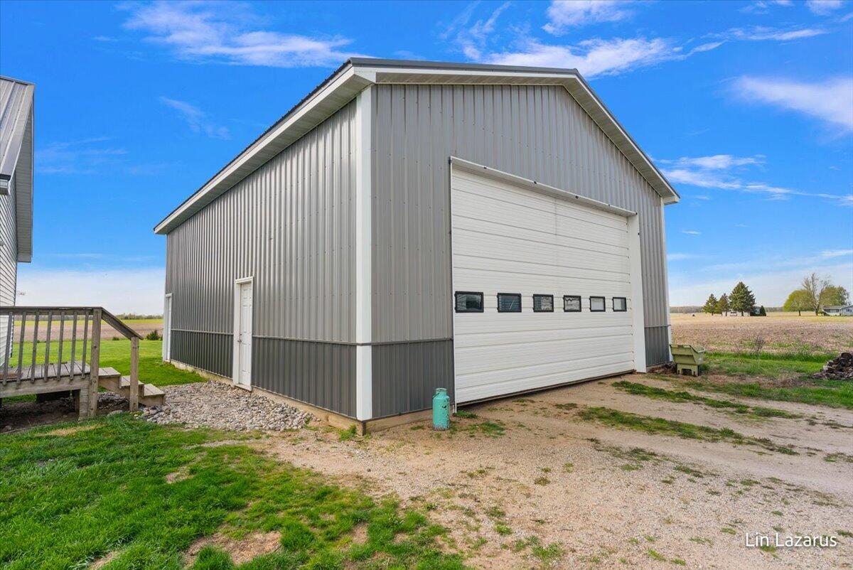 5186 Harwood Road, Ionia, MI, 48846-9423