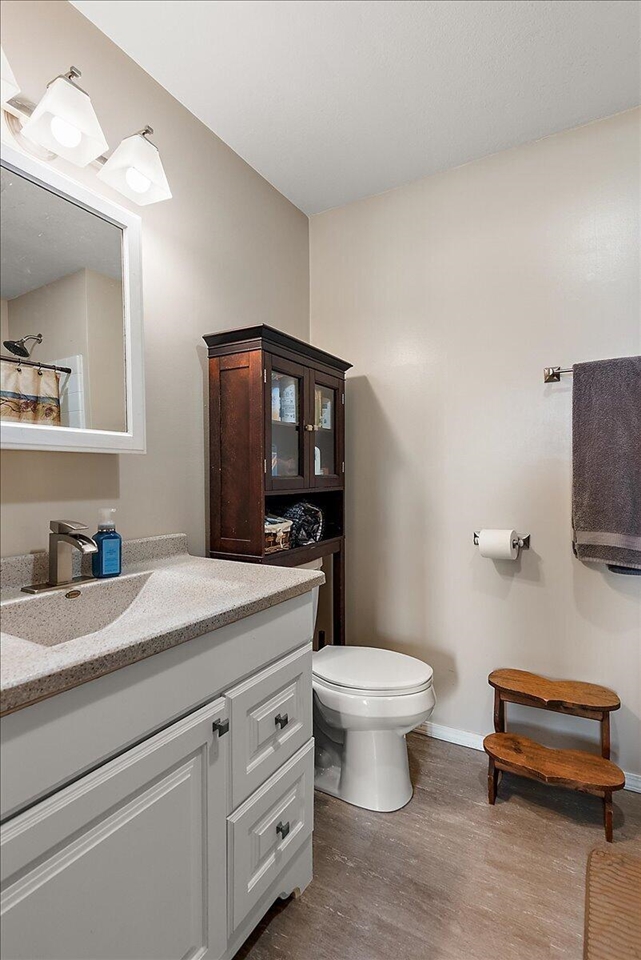 5186 Harwood Road, Ionia, MI, 48846-9423