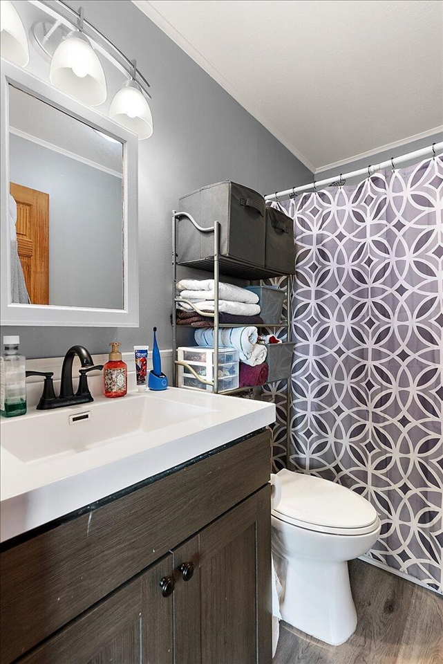 5186 Harwood Road, Ionia, MI, 48846-9423