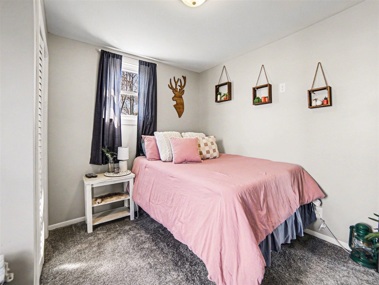 924 S Wolf Lake Road, Muskegon, MI, 49442-3044