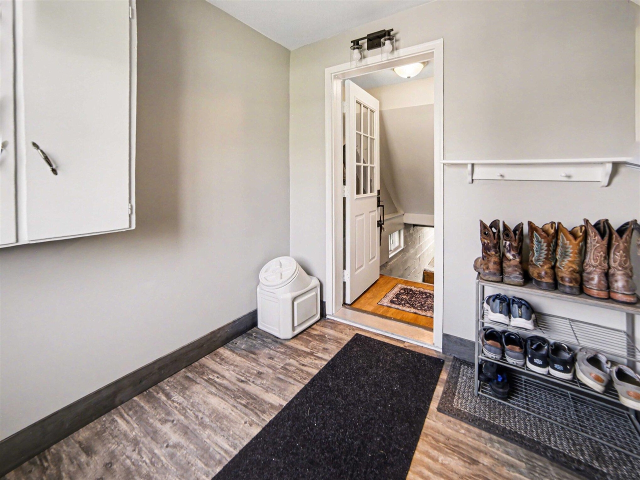 924 S Wolf Lake Road, Muskegon, MI, 49442-3044