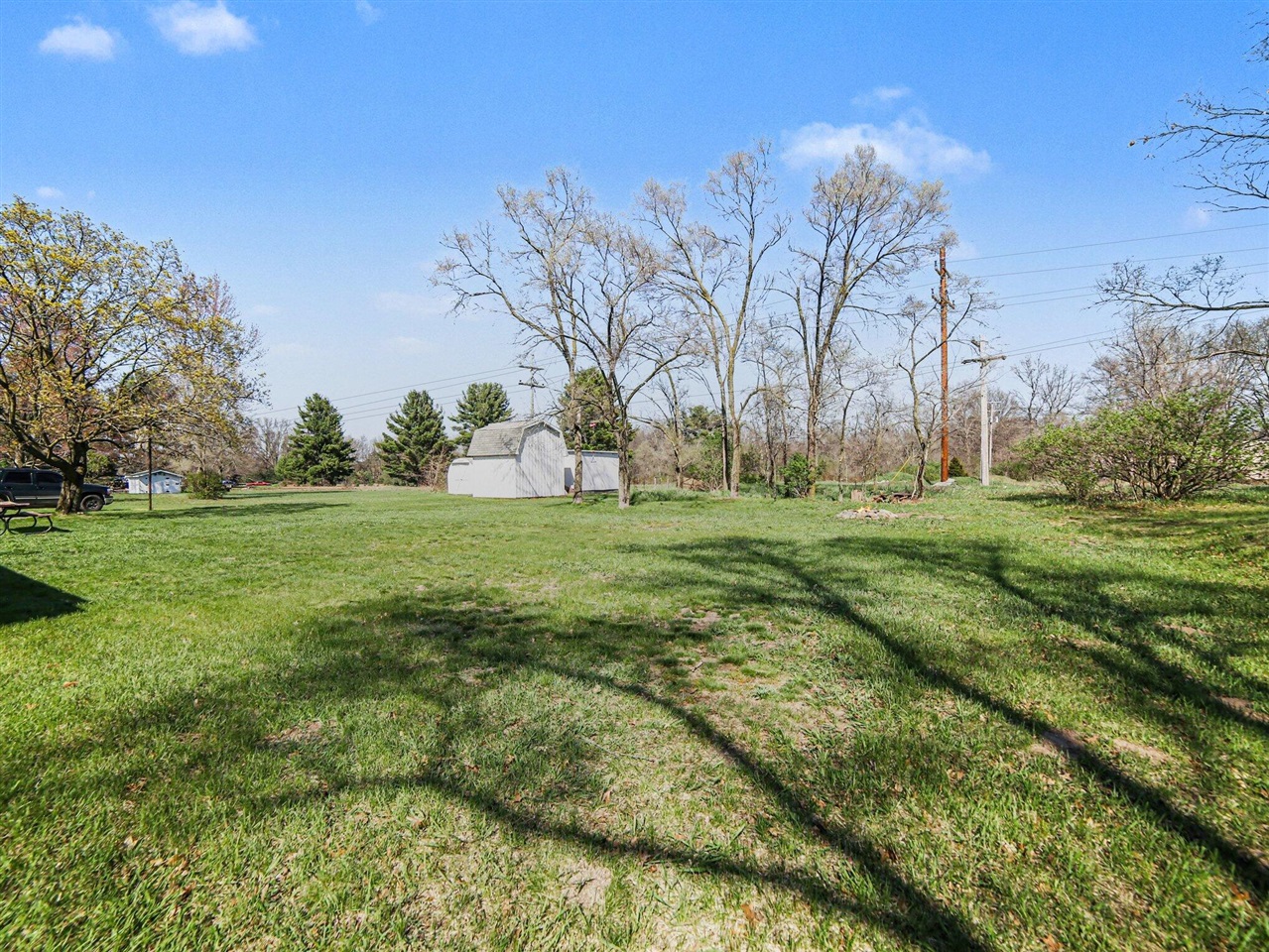 924 S Wolf Lake Road, Muskegon, MI, 49442-3044