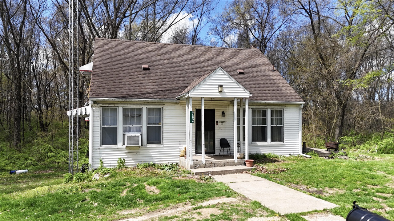 56896 Sunnyside Avenue, Cassopolis, MI, 49031-9740