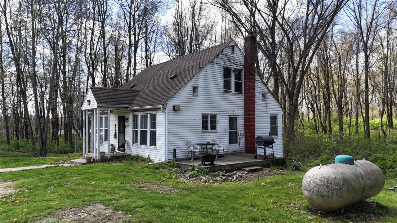 56896 Sunnyside Avenue, Cassopolis, MI, 49031-9740