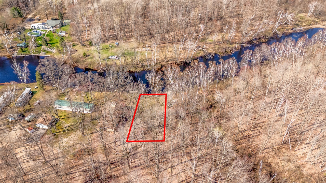 4700 Airstrip Drive, Barryton, MI, 49305