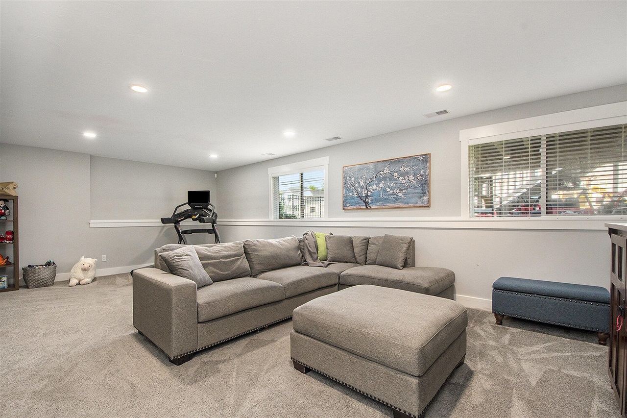 8224 Boardwalk Drive, Byron Center, MI, 49315-9568