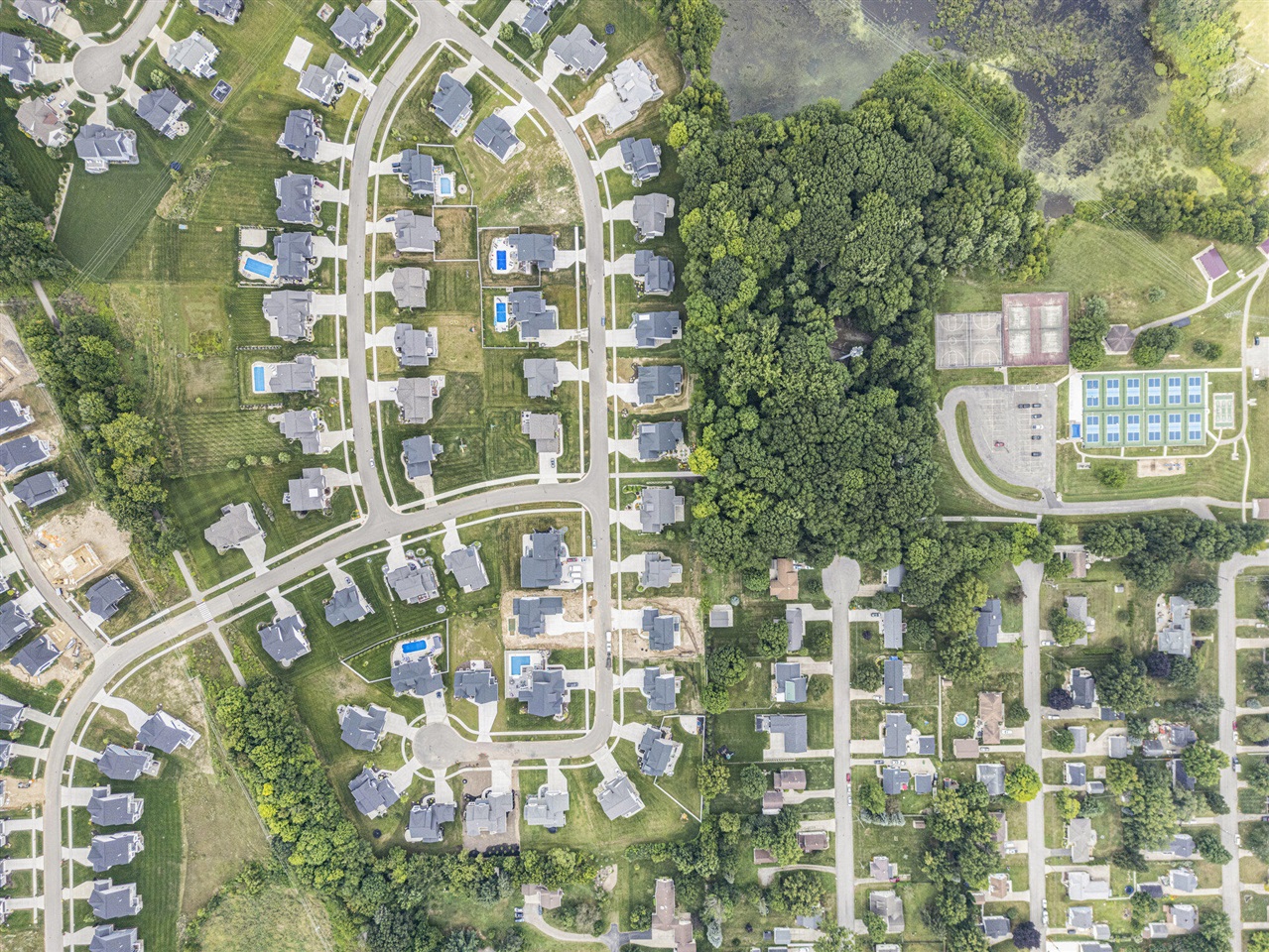8224 Boardwalk Drive, Byron Center, MI, 49315-9568