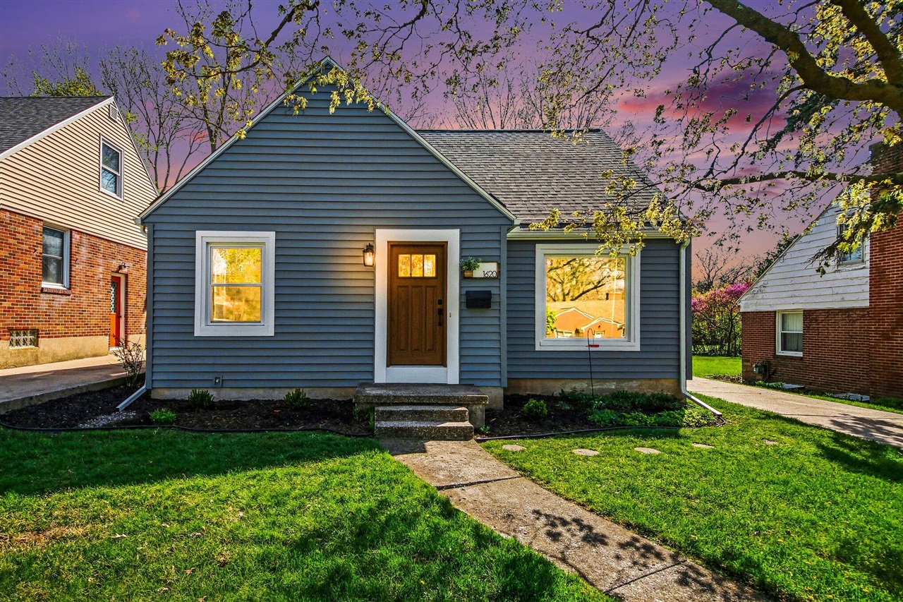 1620 Rosewood Avenue, Grand Rapids, MI, 49506-4445