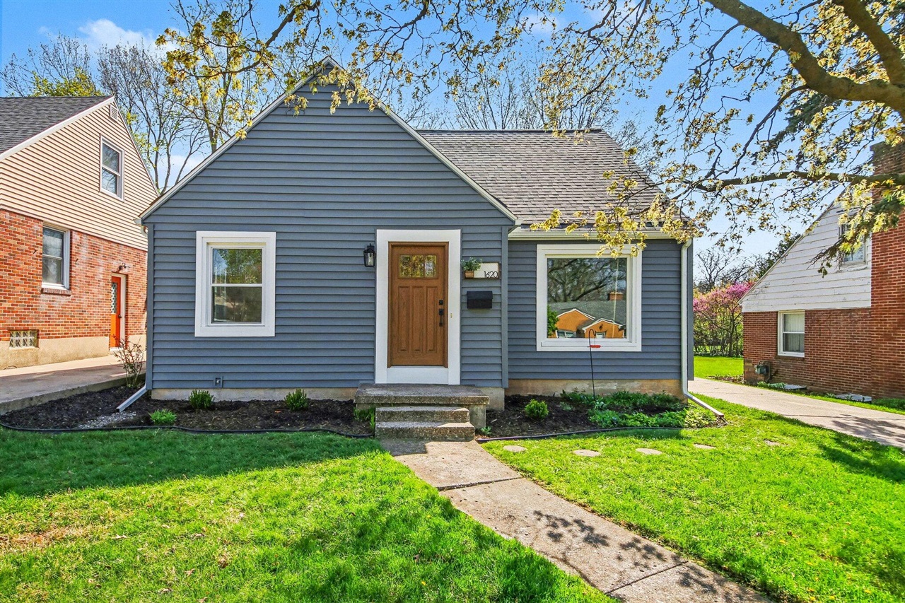 1620 Rosewood Avenue, Grand Rapids, MI, 49506-4445