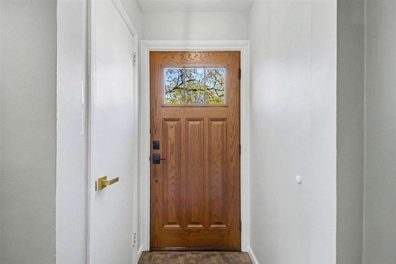 1620 Rosewood Avenue, Grand Rapids, MI, 49506-4445