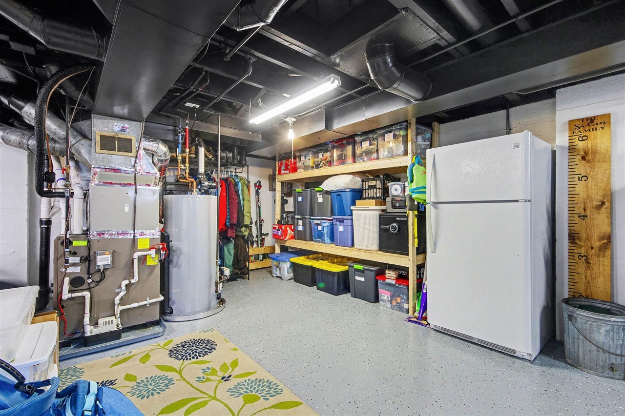 1620 Rosewood Avenue, Grand Rapids, MI, 49506-4445