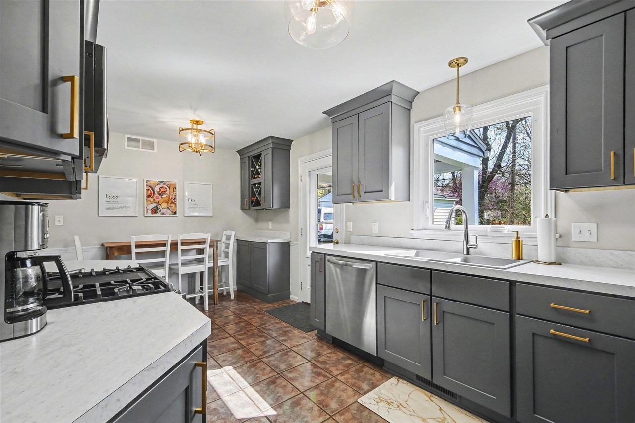 1620 Rosewood Avenue, Grand Rapids, MI, 49506-4445