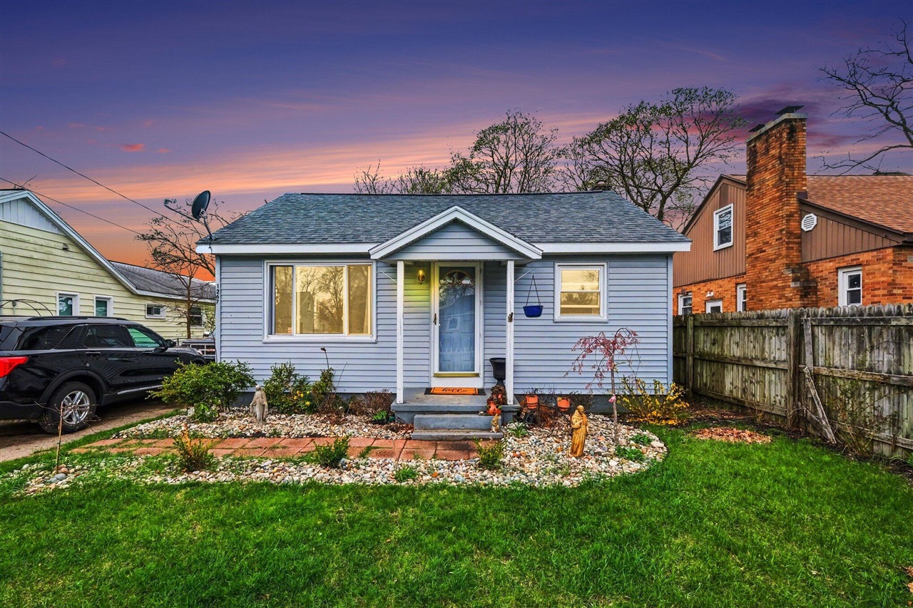 1267 Graf Street, Muskegon, MI, 49442-5354
