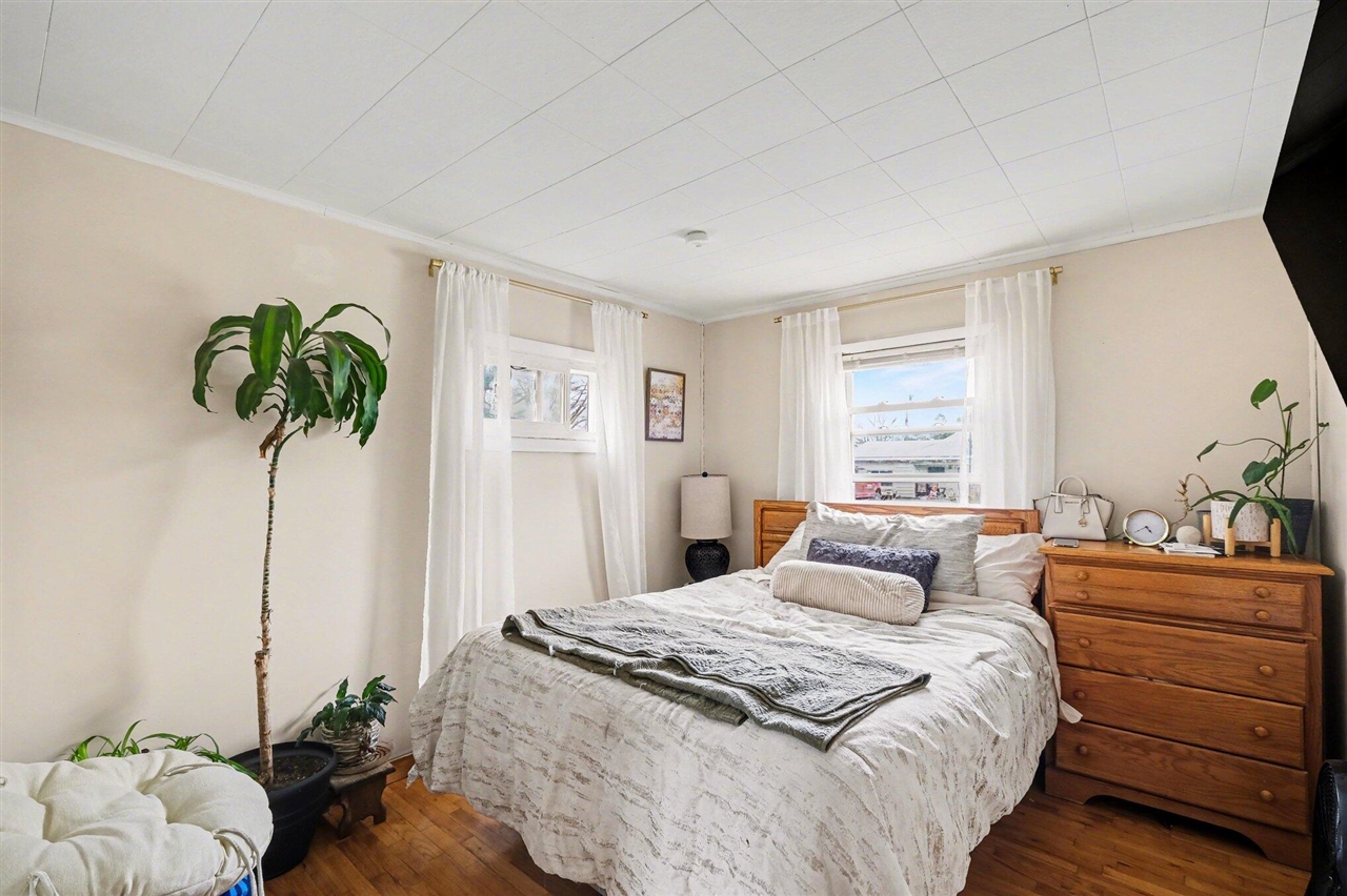 1267 Graf Street, Muskegon, MI, 49442-5354