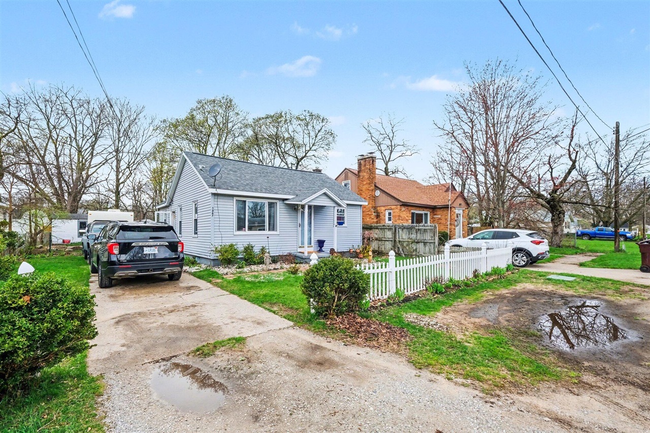 1267 Graf Street, Muskegon, MI, 49442-5354