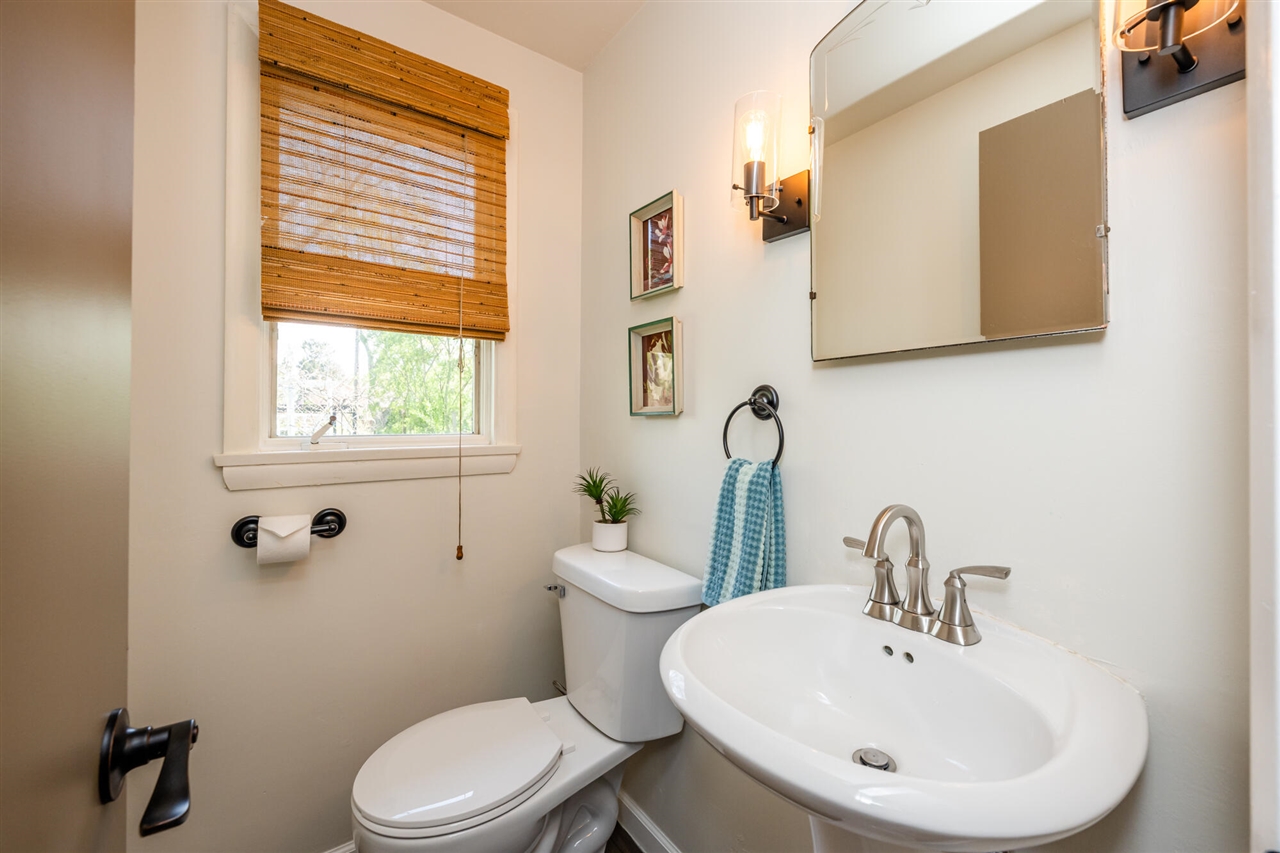 2099 Russell Road, Benton Harbor, MI, 49022-6851