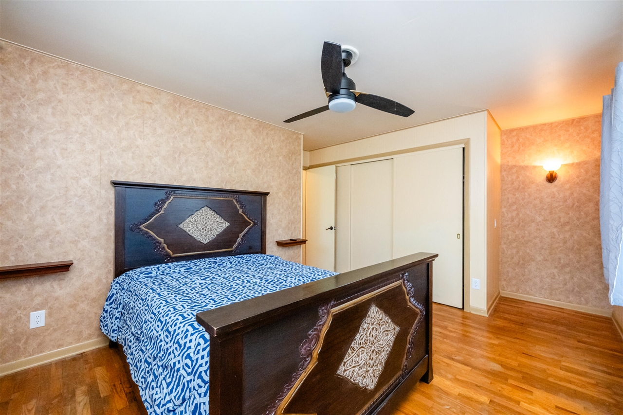 2099 Russell Road, Benton Harbor, MI, 49022-6851