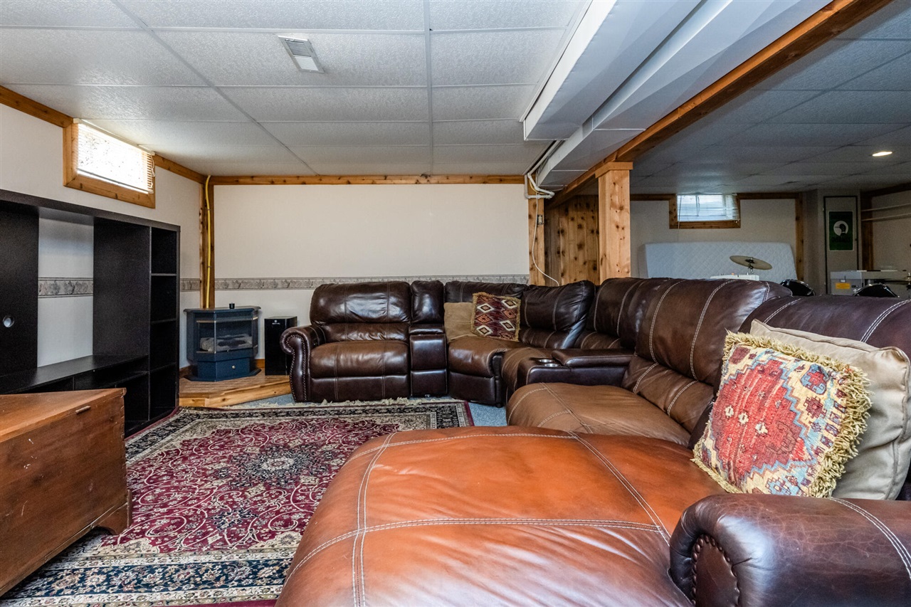 2099 Russell Road, Benton Harbor, MI, 49022-6851