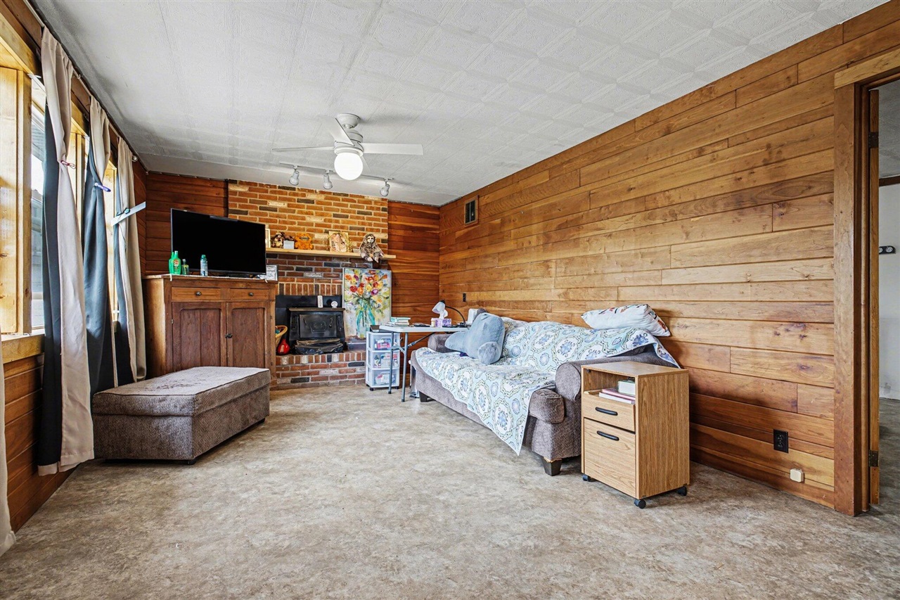 64554 M 40, Jones, MI, 49061-9767