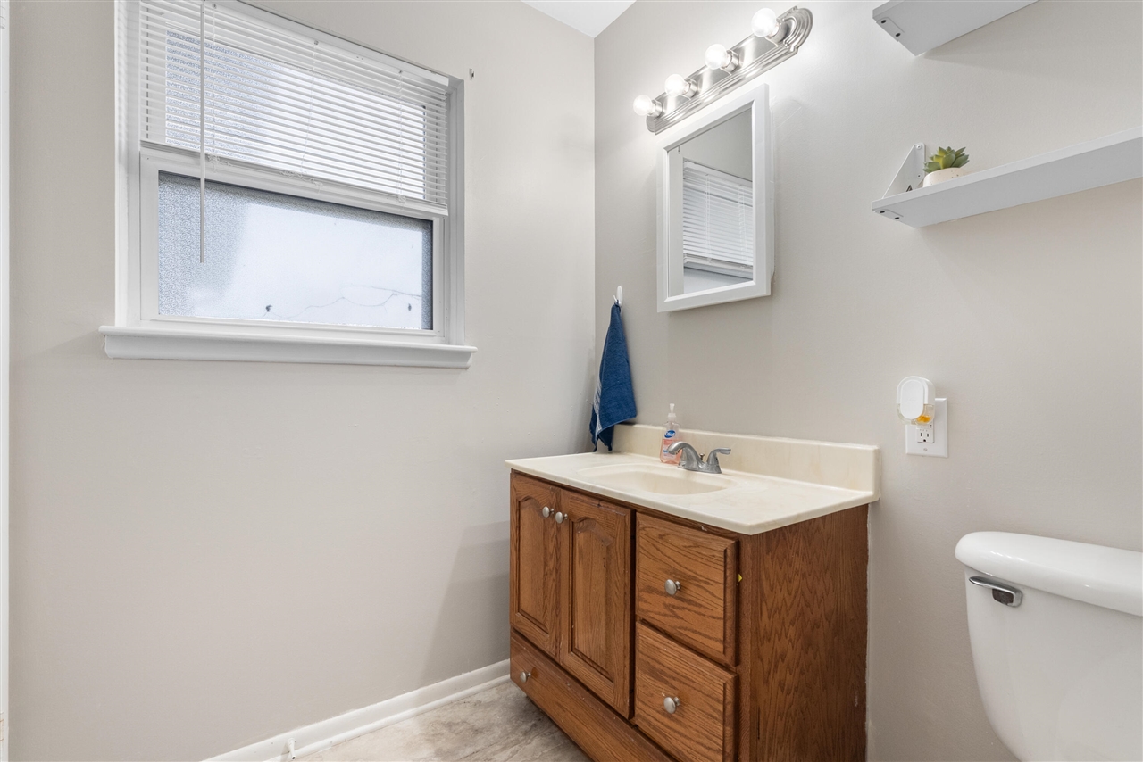 4317 Farnham Avenue, Portage, MI, 49002-2227