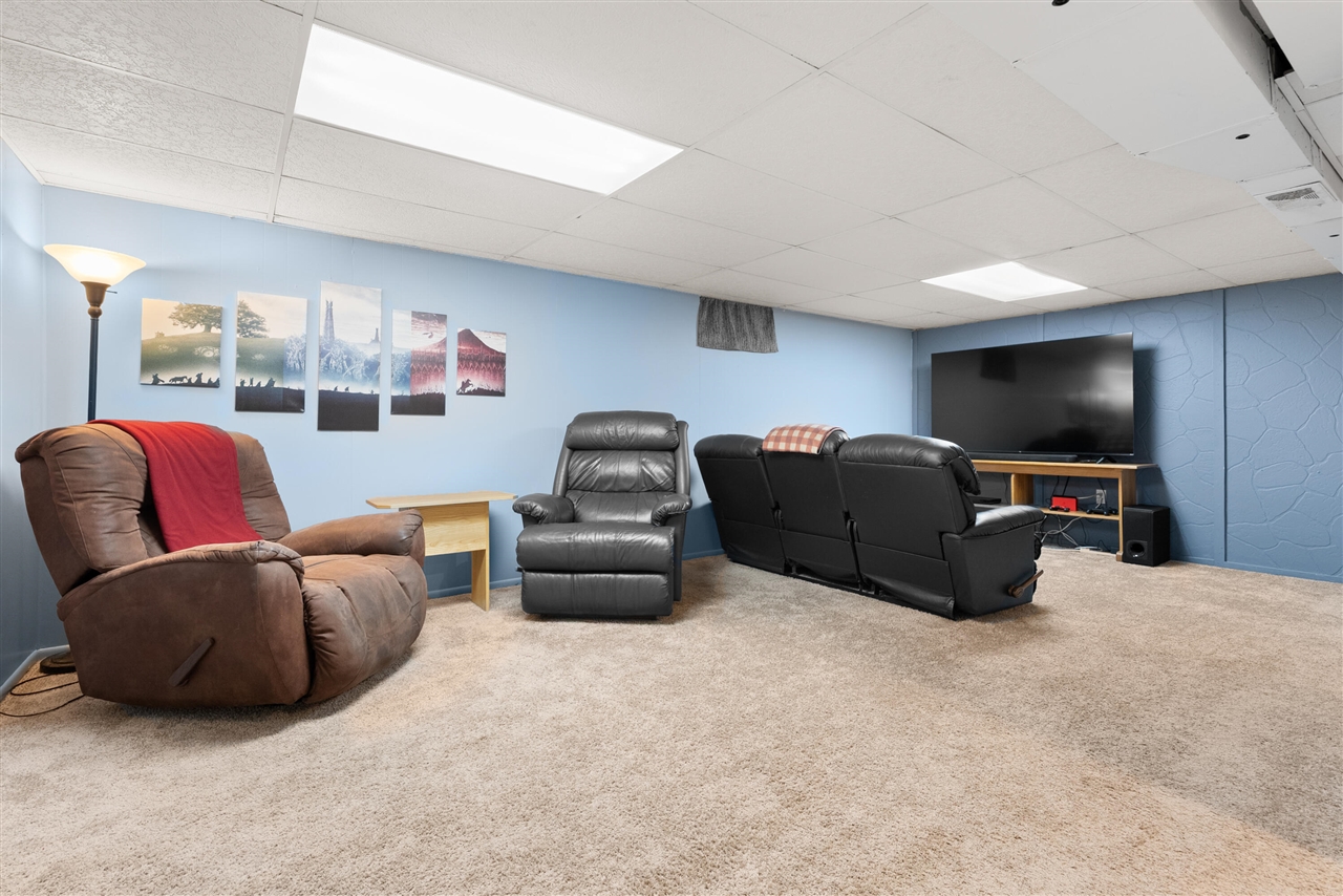 4317 Farnham Avenue, Portage, MI, 49002-2227