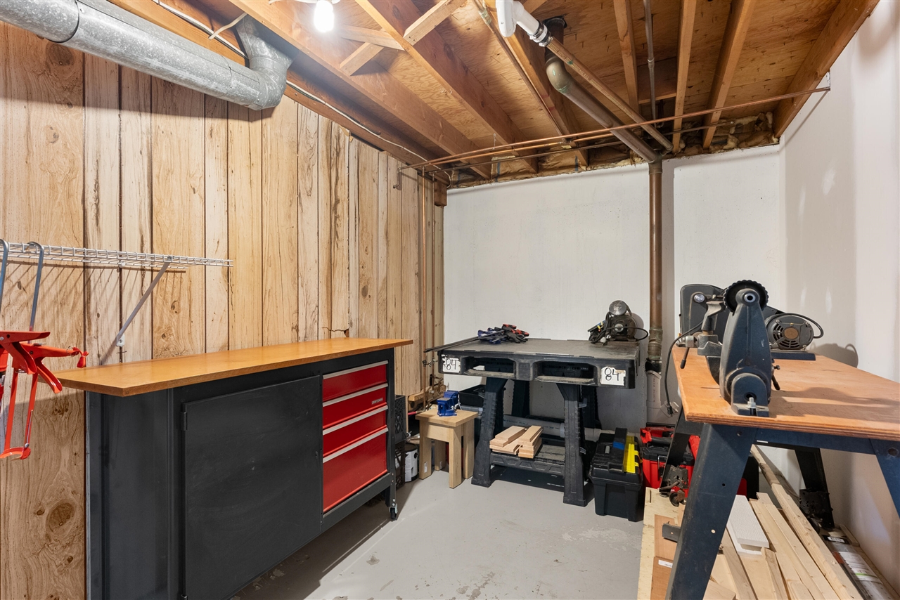4317 Farnham Avenue, Portage, MI, 49002-2227