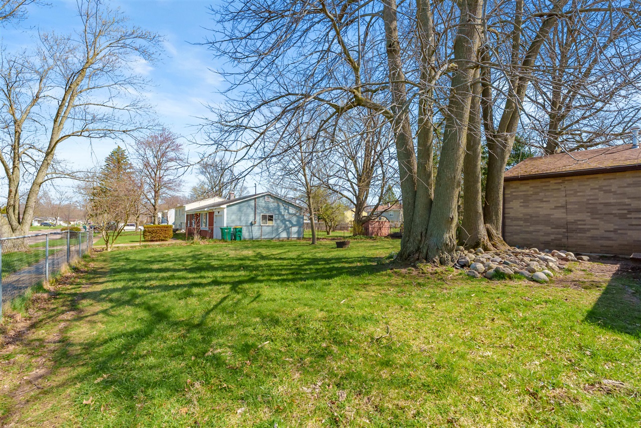 4317 Farnham Avenue, Portage, MI, 49002-2227
