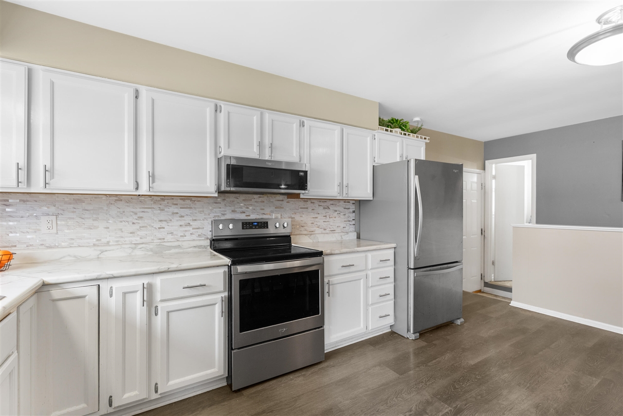 4317 Farnham Avenue, Portage, MI, 49002-2227