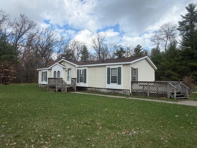 6136 S Poplar Avenue, Newaygo, MI, 49337-9058