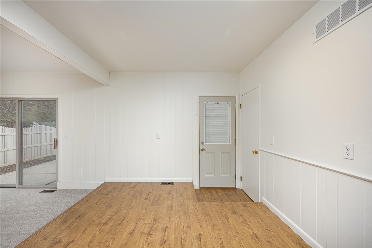 8915 Oakview Street, Plymouth, MI, 48170-4077