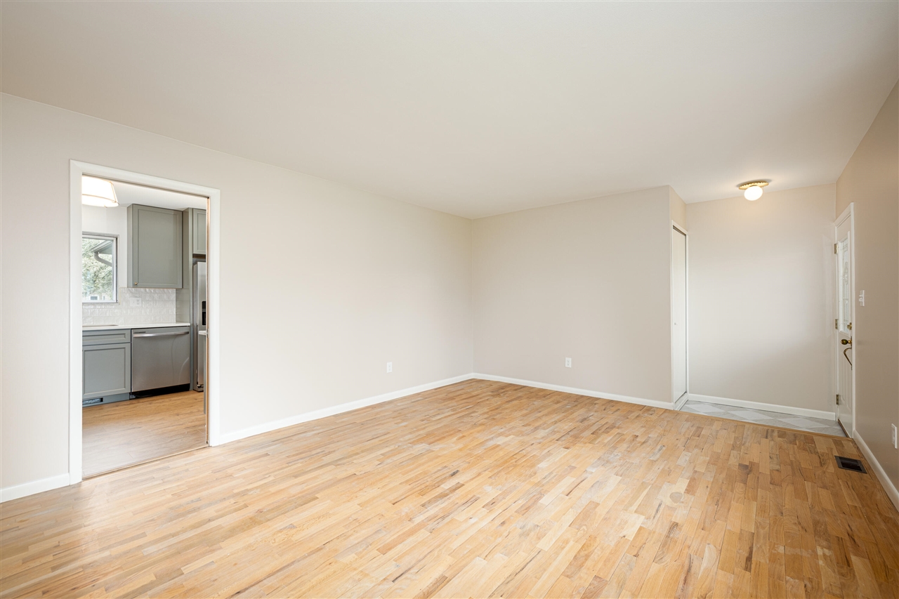 8915 Oakview Street, Plymouth, MI, 48170-4077