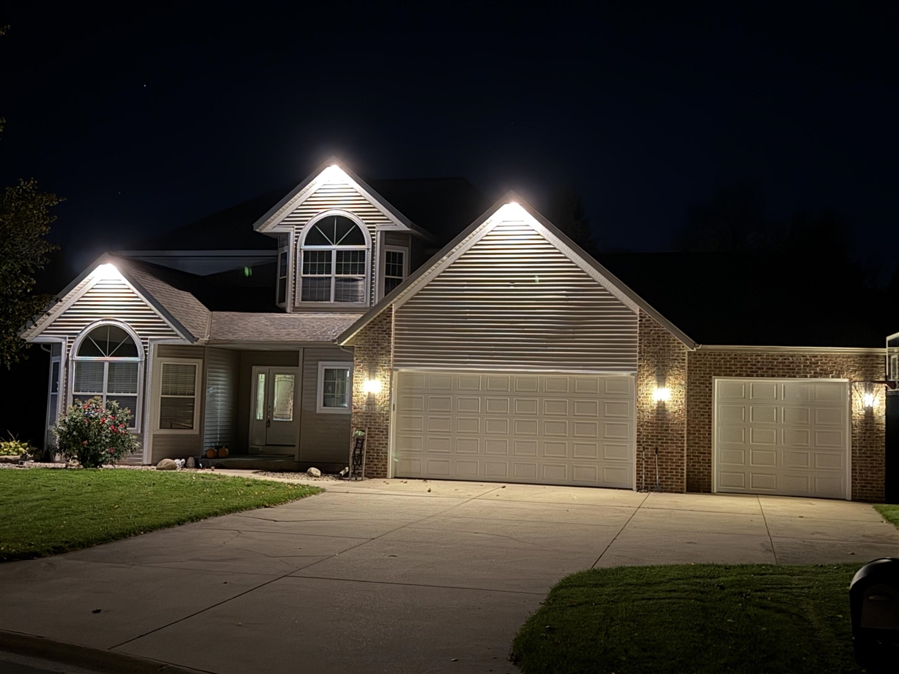 2586 Marble Court, Zeeland, MI, 49464-8943
